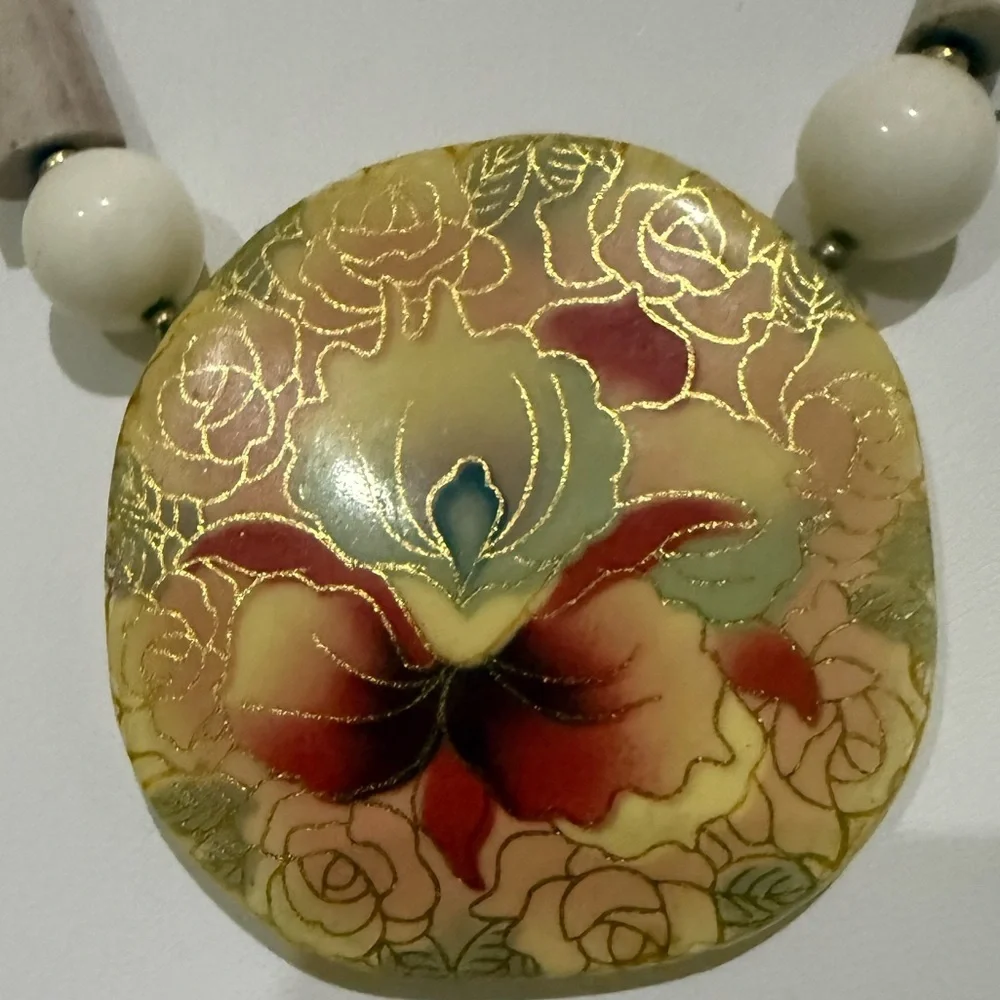 N/A elegant necklace